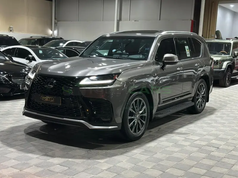  Lexus LX 